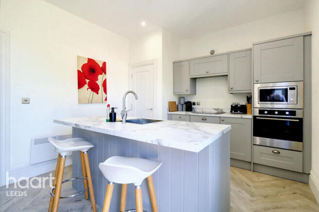 3 bed Town House for sale Image 7