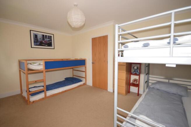 BED 33.JPG