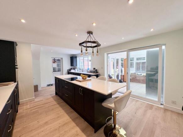 3 bed Detached for sale Image 7