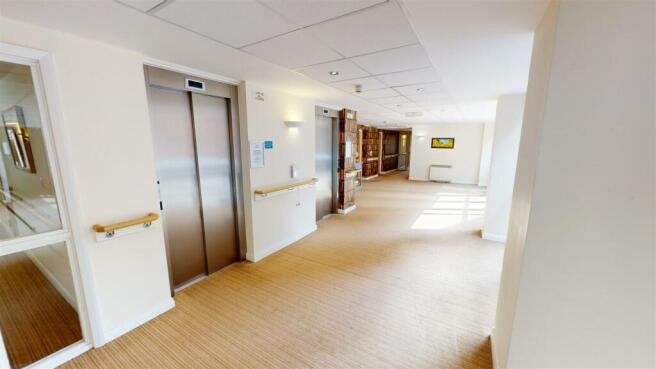 Lifts to all floors