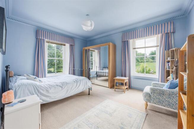 4 bed Country House for sale Image 10