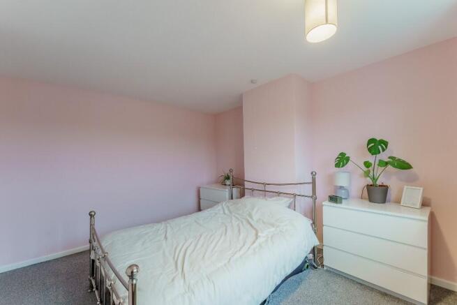 2 bed Maisonette for sale Image 10