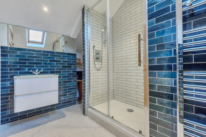 Ensuite Shower Ro...