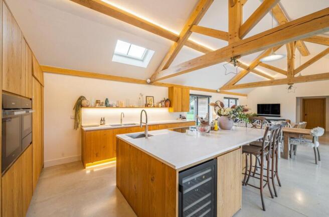 Kitchen/Dining