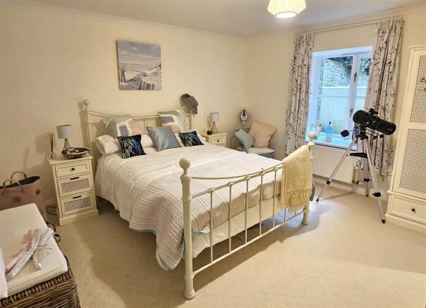 Principal bedroom
