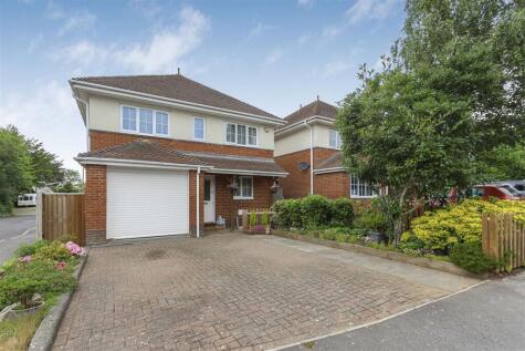 Henbest Close, Wimborne