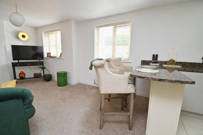 2 bed Apartment for sale Image 6
