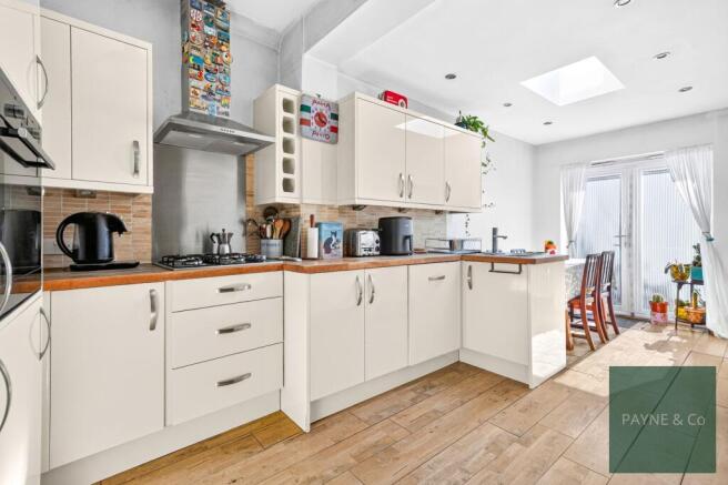 Kitchen / Dining