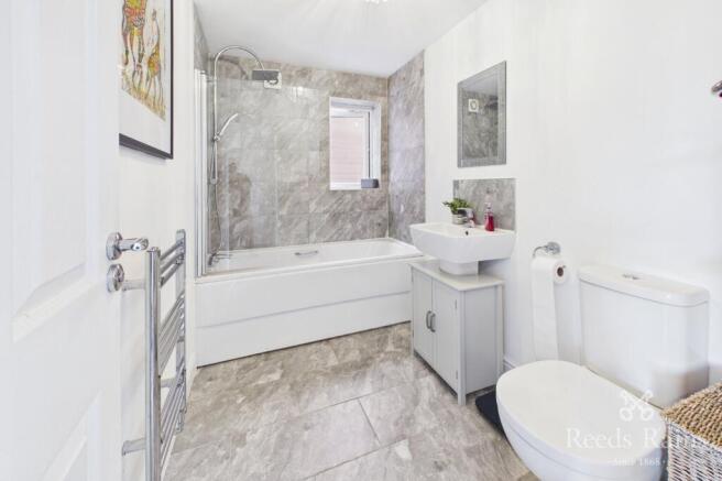 3 bed Detached for sale Image 4