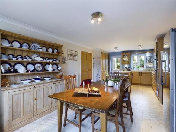 Kitchen/Dining Room