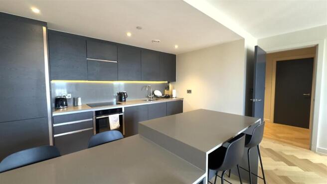 1 bed Apartment to rent Image 4