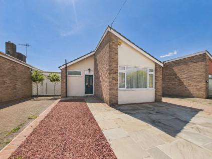 Muirfield Road, Worthing, BN13