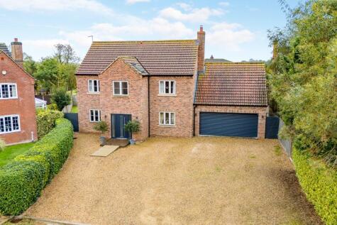 Dowling Close, Toftwood, Dereham, Norfolk, NR19