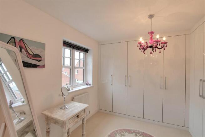 Bedroom 2 (Double)