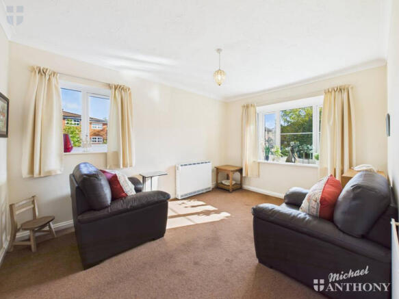 CAM03852G0-PR0462-STILL004-thumbnail-h750-70