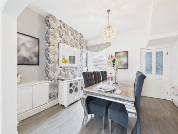 Open Plan Lounge Diner