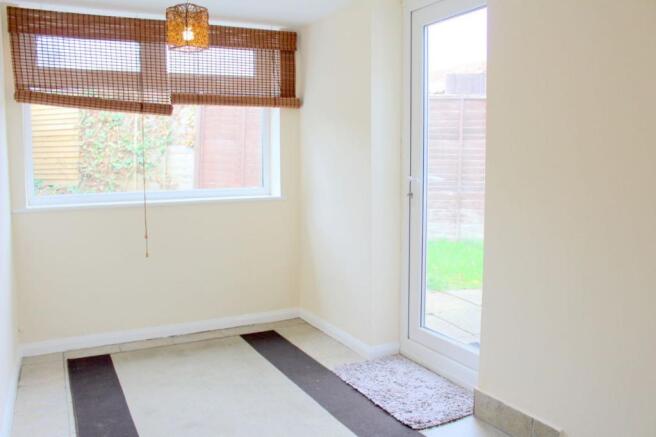 GARDEN ROOM