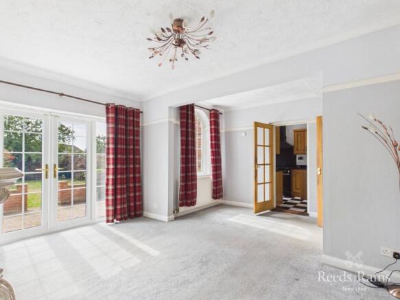 3 bed Semi-Detached for sale Image 6
