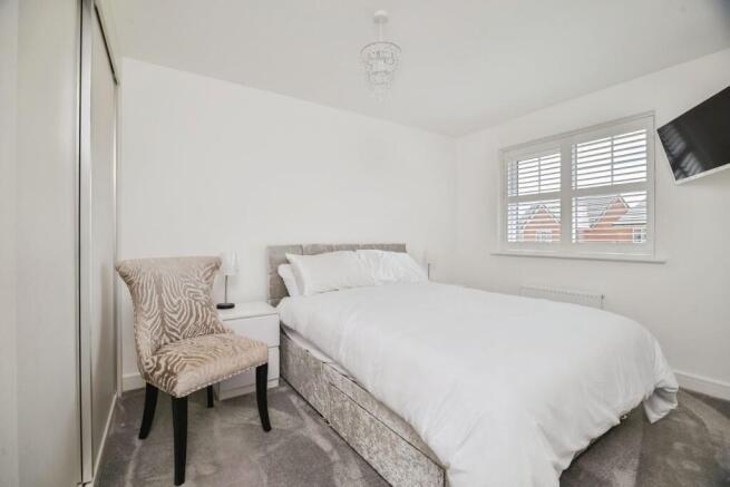 4 bed Detached for sale Image 10