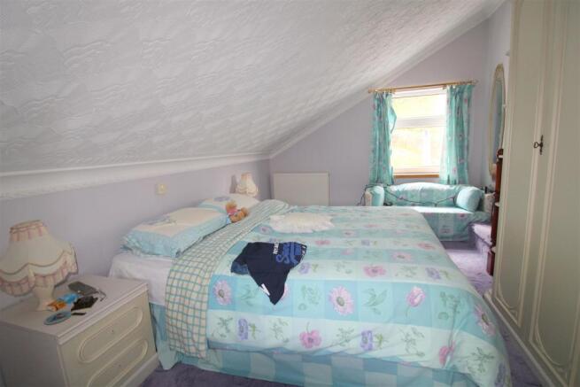 Different view of bedroom 2