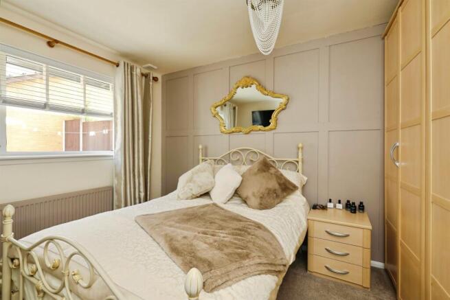 2 bed Detached Bungalow for sale Image 8