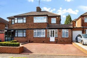 118, Beverley Drive, Edgware HA8 5NE