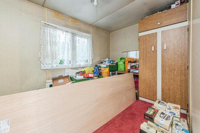 3 bed Park Home for sale Image 11
