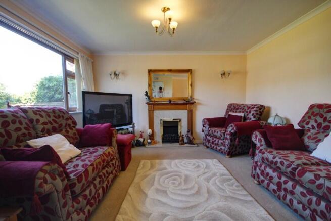3 bed Detached for sale Image 10