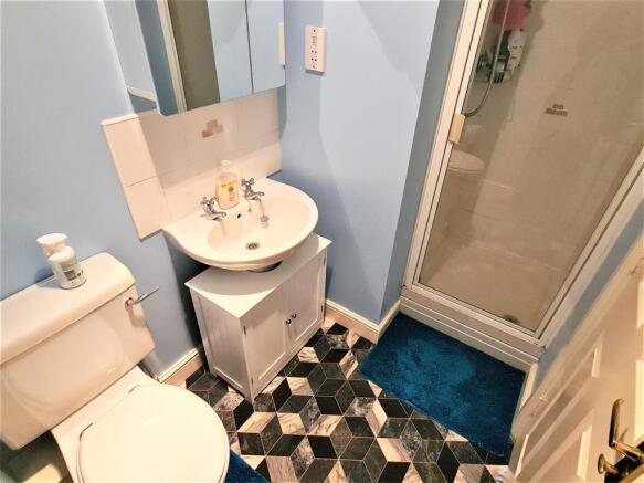 EN SUITE