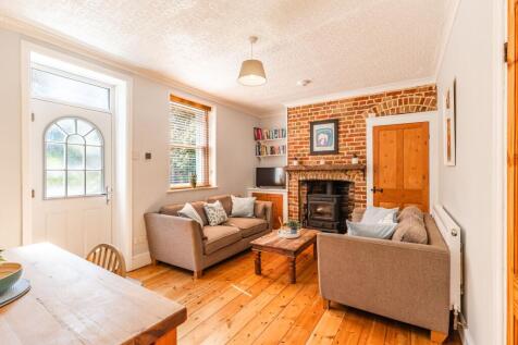 Wonderful Coastal Cottage in Winterton-On-Sea