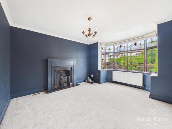 4 bed Semi-Detached for sale Image 6