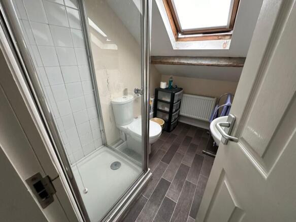 1 bed Flat to rent Image 4