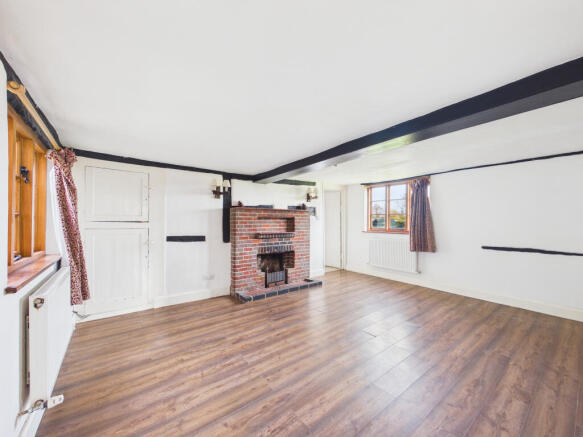 CAM01354G0-PR0659-STILL002