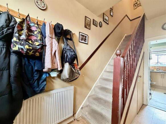3 bed Terraced for sale Image 8