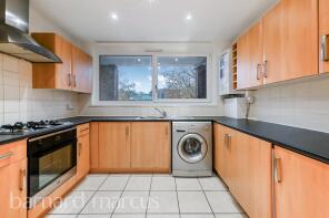 57, Arnal Crescent, London SW18 5PX