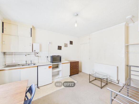 Kitchen/Living area