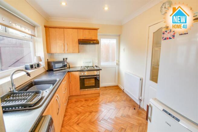 KITCHEN: