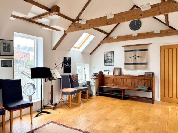 Coach House - First Floor Room