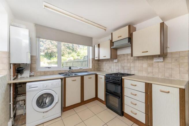 3 bed Semi-Detached for sale Image 4