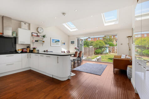 Barnfield Road, Ealing, London, W5