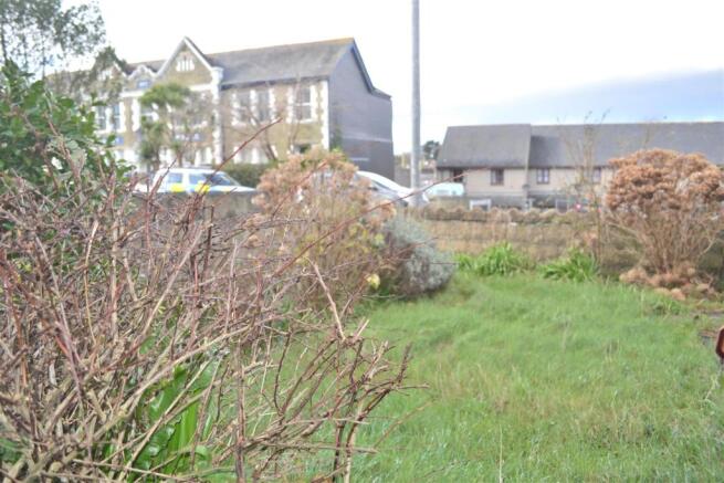 Front garden.JPG