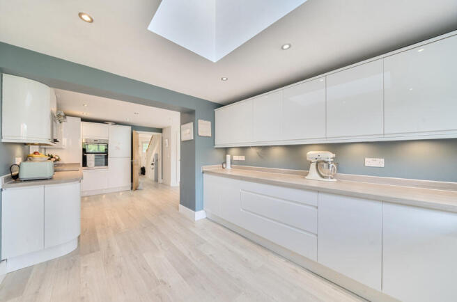 1354096-18-68c96b...