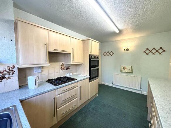 3 bed Detached Bungalow for sale Image 11