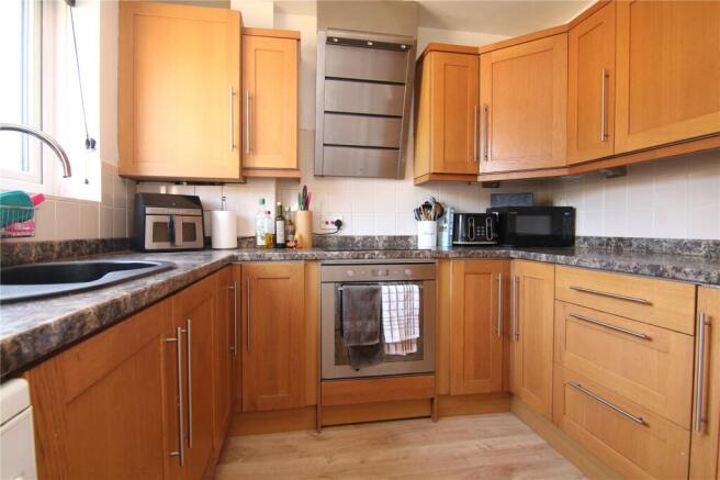 2 bed Semi-Detached for sale Image 4