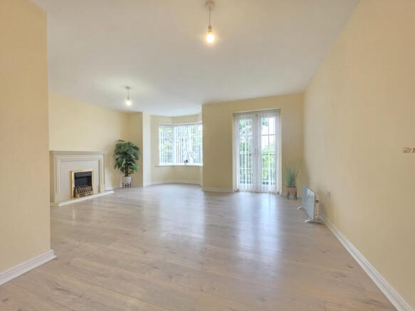 2 bedroom Flat