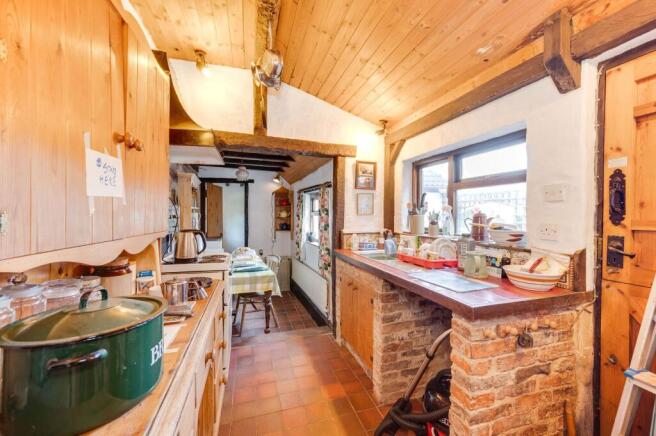 KITCHEN, DINING ROOM AND LOUNGE