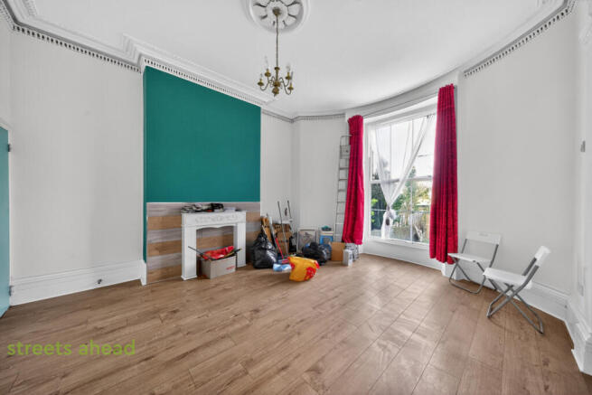 3e67a178-5104-4d6...