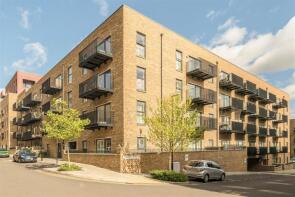 Flat 101, 33 Augustine Court, Brumwell Avenue, London SE18 6HY