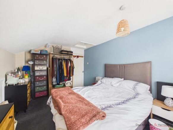 2 bed Semi-Detached for sale Image 11