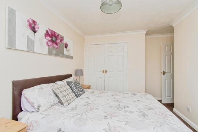 3 bed Semi-Detached for sale Image 10